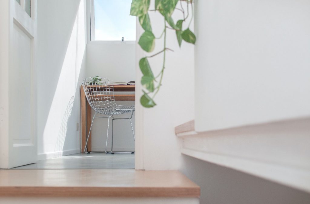 does home insurance cover window replacement